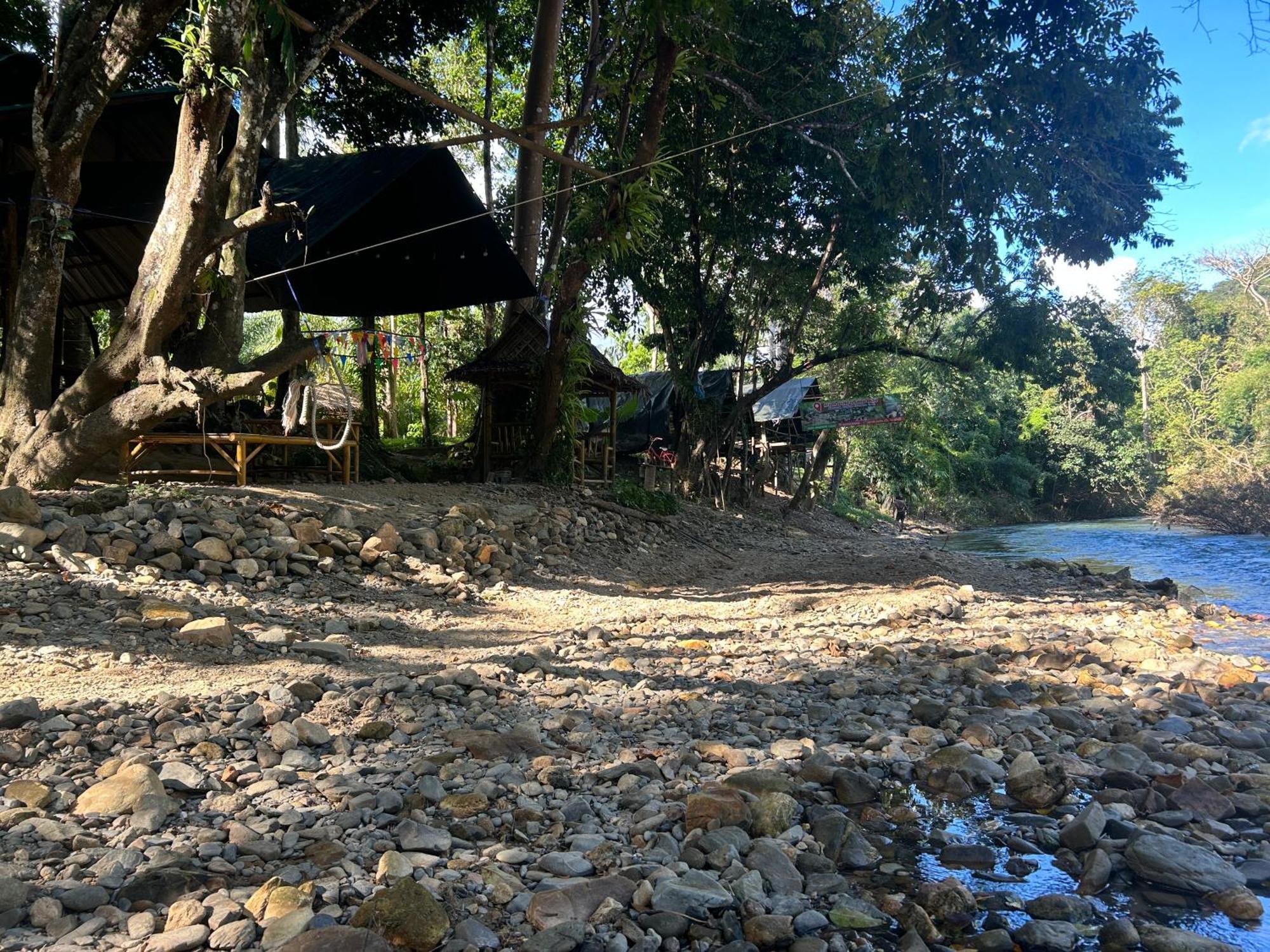 Отель Khaosok August Freedom Camp Khao Sok National Park Экстерьер фото