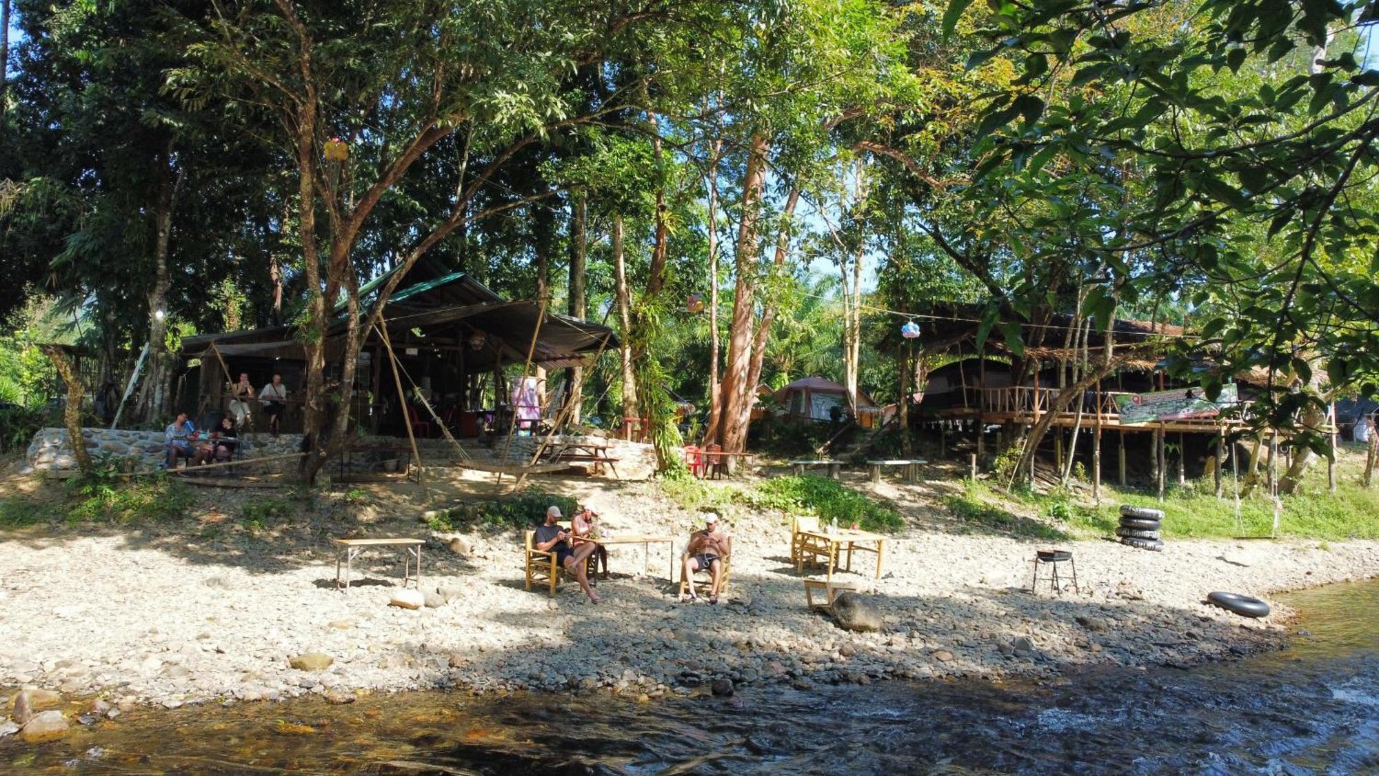 Отель Khaosok August Freedom Camp Khao Sok National Park Экстерьер фото