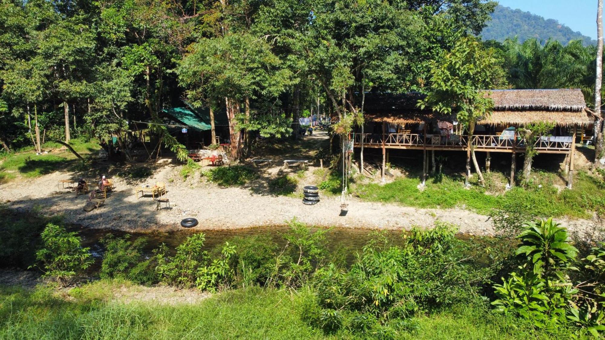 Отель Khaosok August Freedom Camp Khao Sok National Park Экстерьер фото